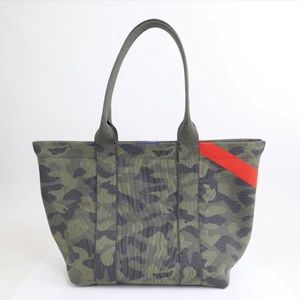 Rothy's THE ESSENTIAL Large Tote in Green Sage Camo